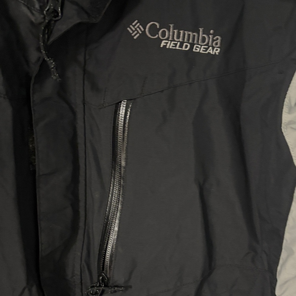 Columbia Men's Black and Gray Performance Jacket - Picture 4 of 4